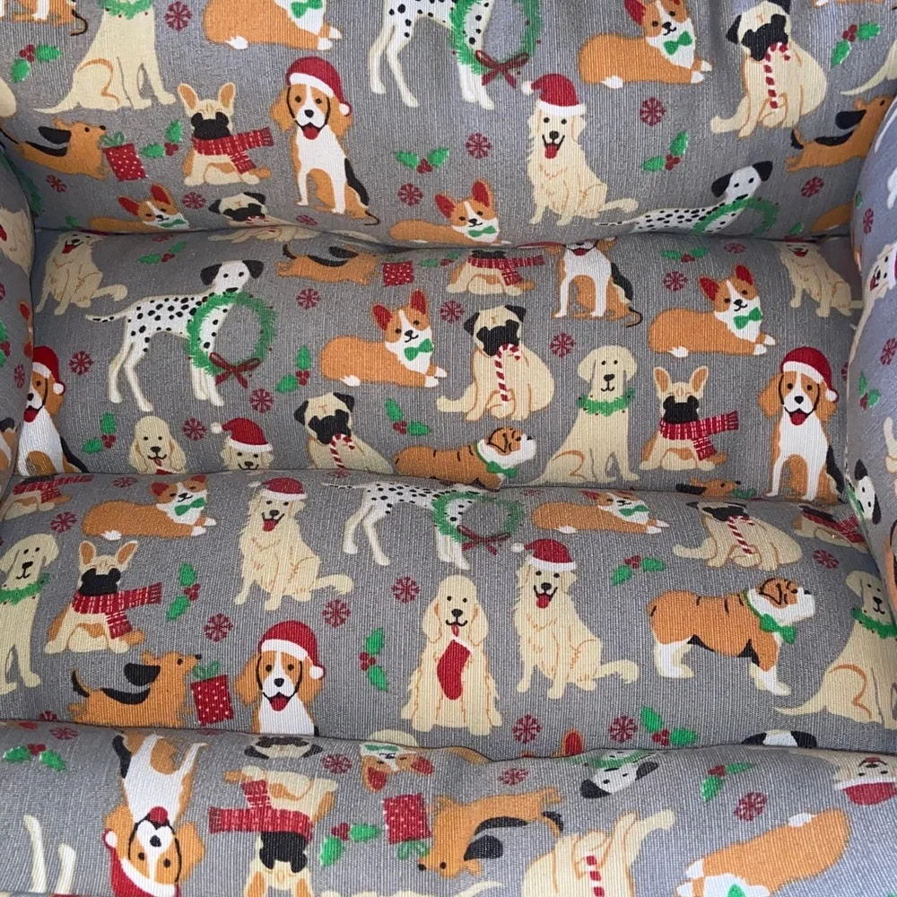 Nwot HOUND HOME CHRISTMAS CUDDLER PET DOG CHRISTMAS BED